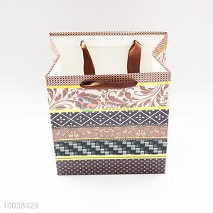 23*18*10cm Yellow Streak Pattern Gold Blocking <em>Gift</em> Bag/Paper Bag