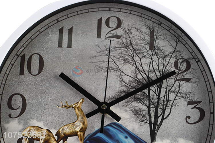 Popular products trendy elk pattern wall clock no-punch silent clock for classroon decoration