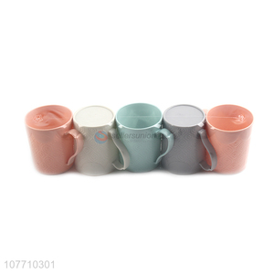 Wholesale household multicolor mouthwash cups and toothbrushing cup set