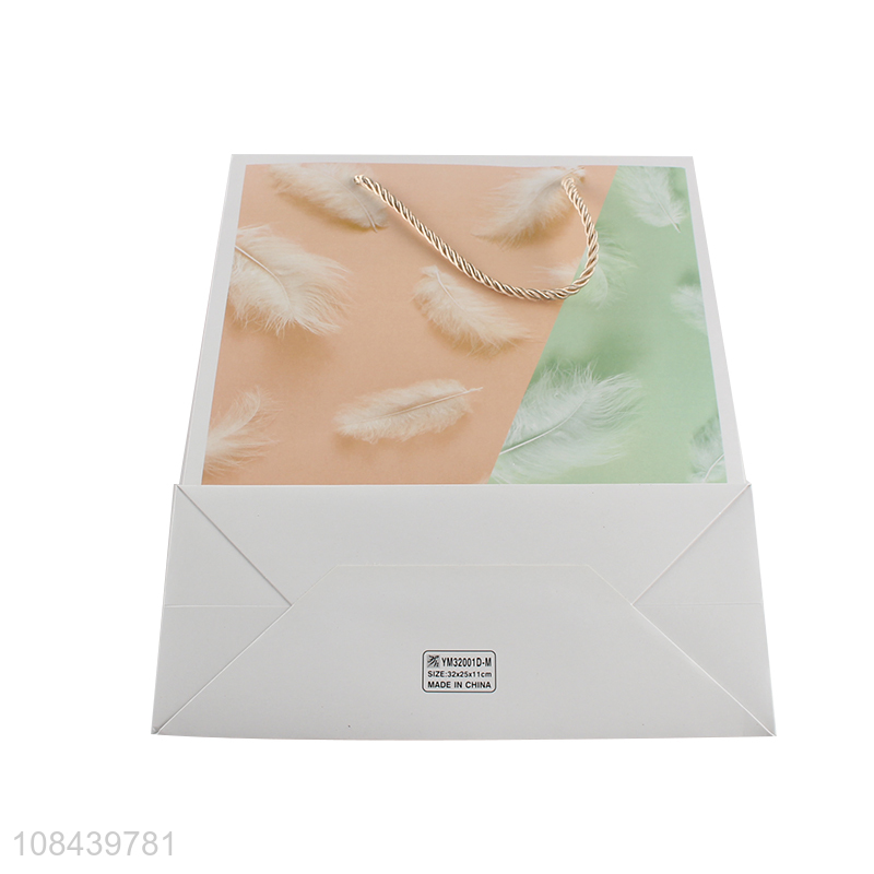 Hot selling creative paper bag gifts packing bag