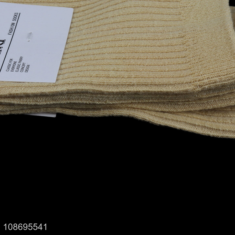 Wholesale soft comfy breathable combed cotton crew socks for women